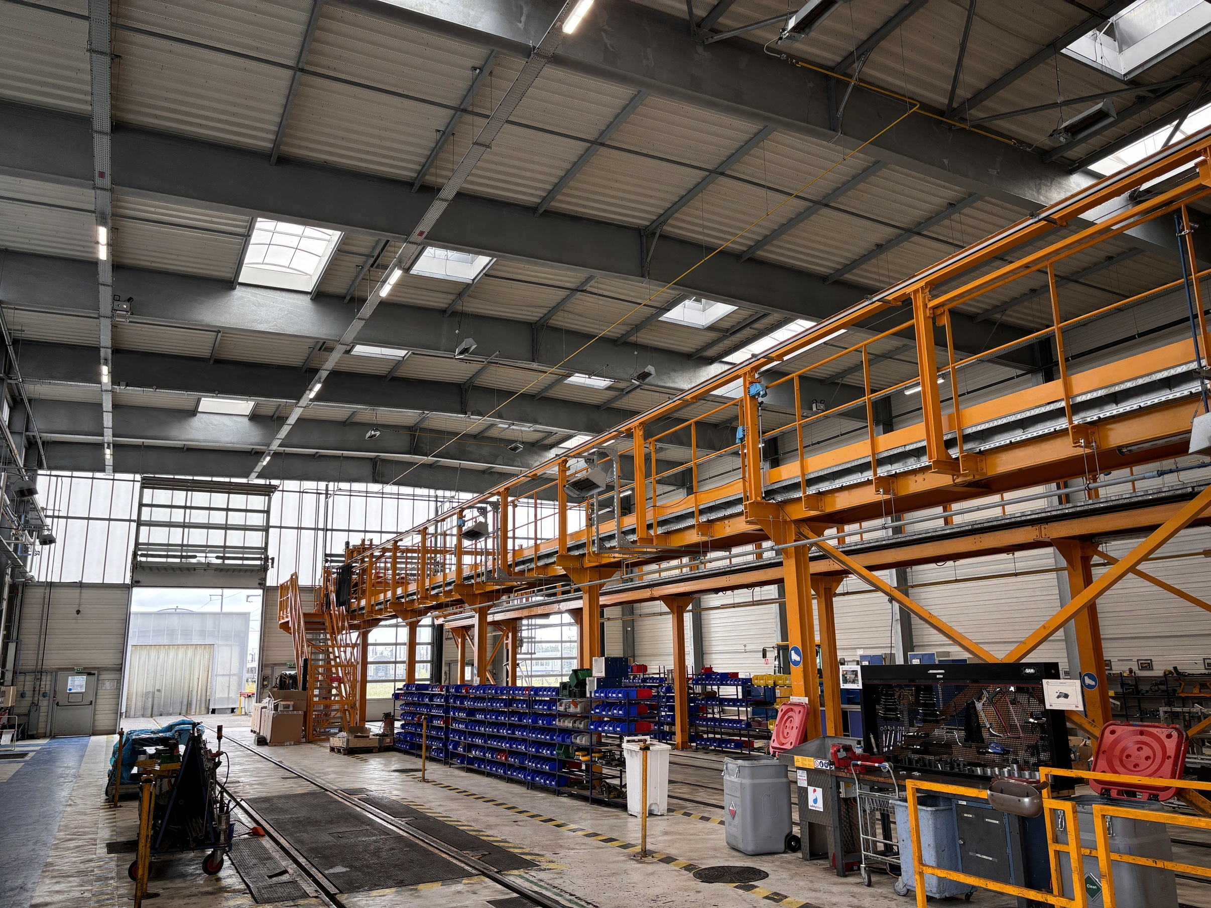 SNCF - Trappes - Entrepôt logistique